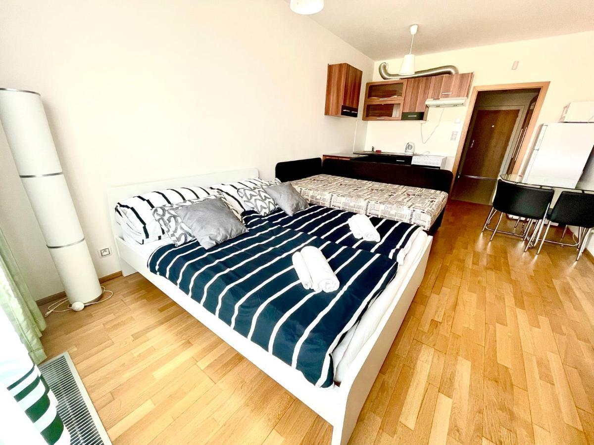 Centrum Park Apartment Praha Eksteriør bilde